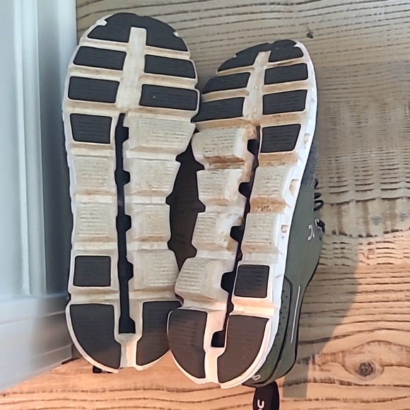 Swiss Engineering Men's Sneakers - Picture 8 of 8